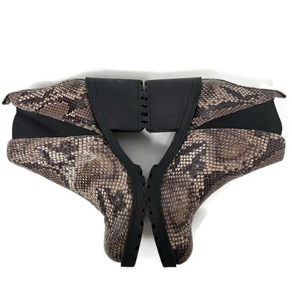 Dirty Laundry Chunky Block Heel Booties Snakeskin Print Size 6.5 - Picture 5 of 11